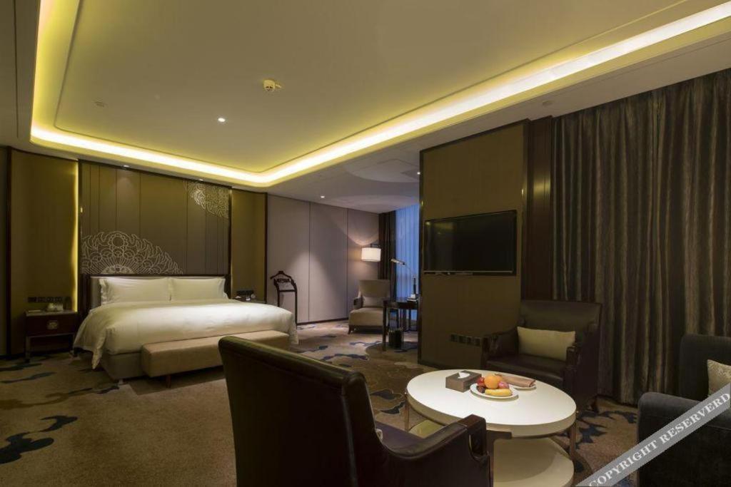 Grand Skylight International Hotel