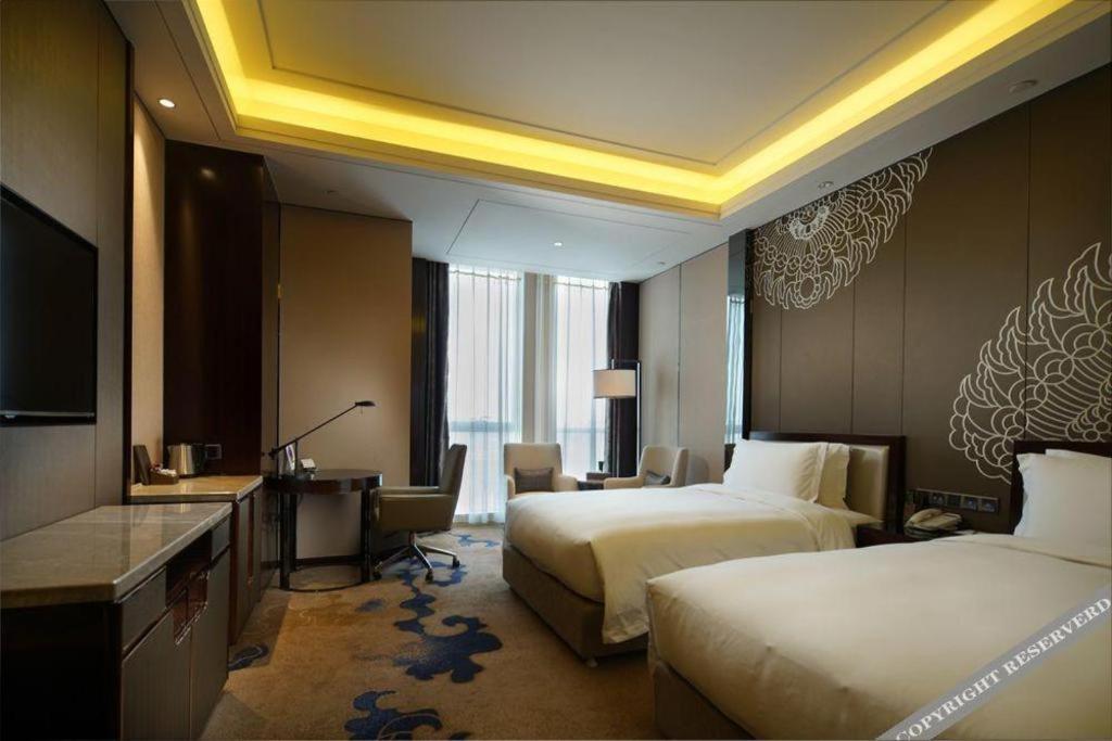 Grand Skylight International Hotel 5*