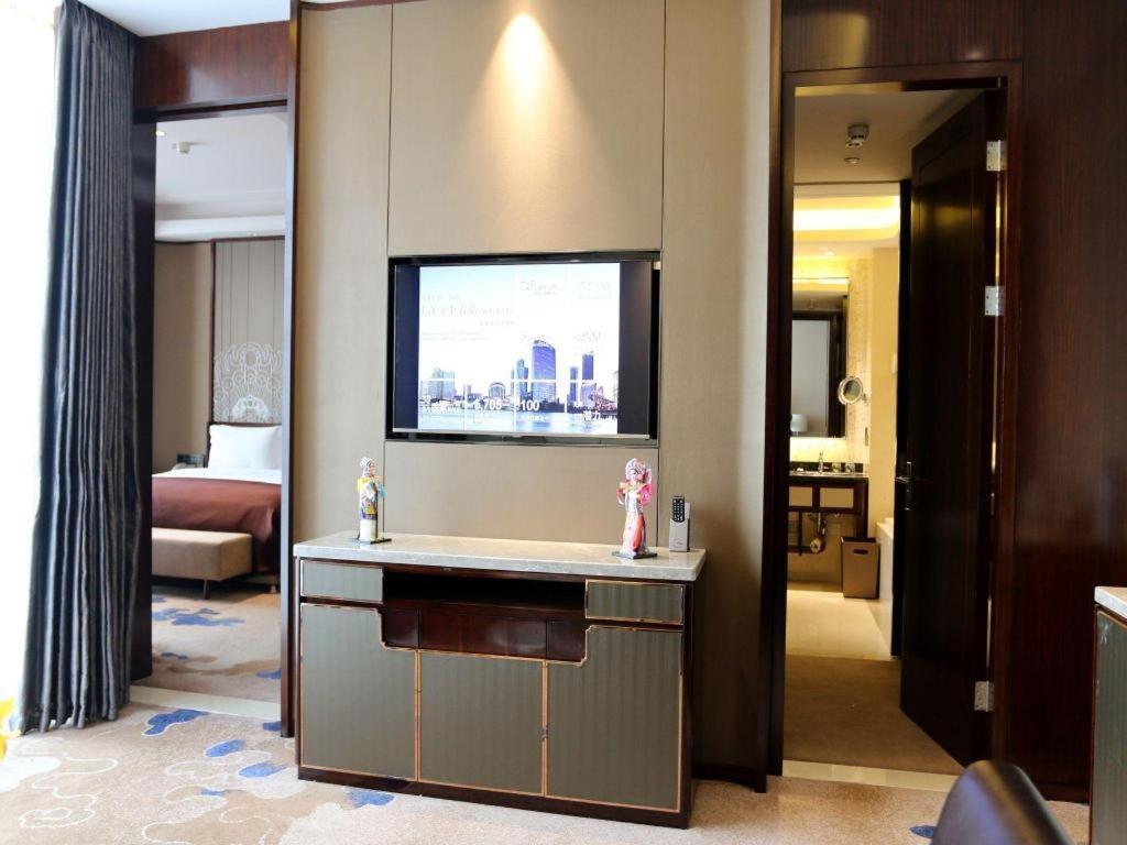 Hotel Grand Skylight International