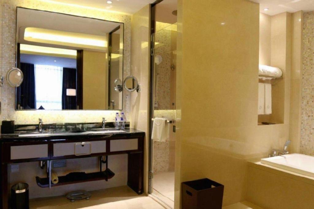 Hotel Grand Skylight International 5*